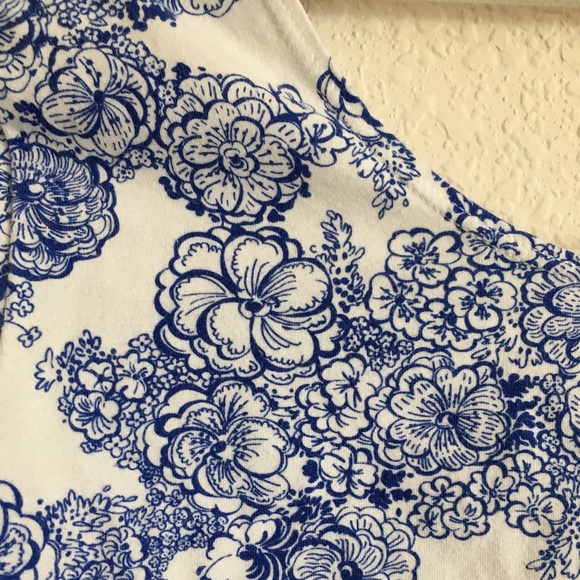 ❌SOLD IN A BUNDLE❌American Apparel Floral Crop Top - Picture 3 of 5